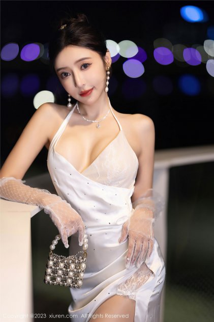 从后面强行进去作爱视频海报