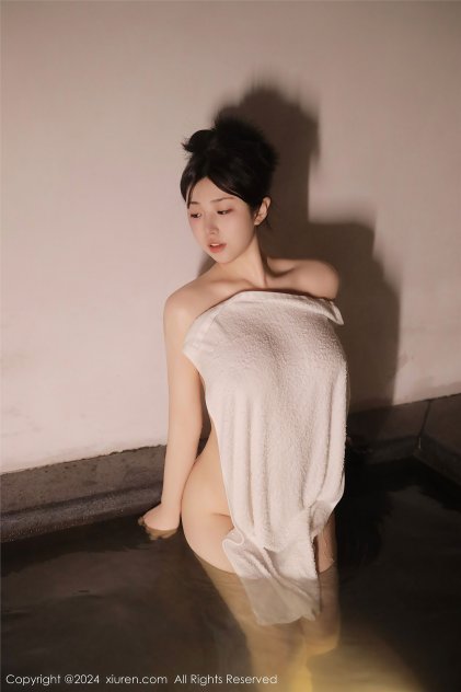 绿巨人草莓向日葵丝瓜海报